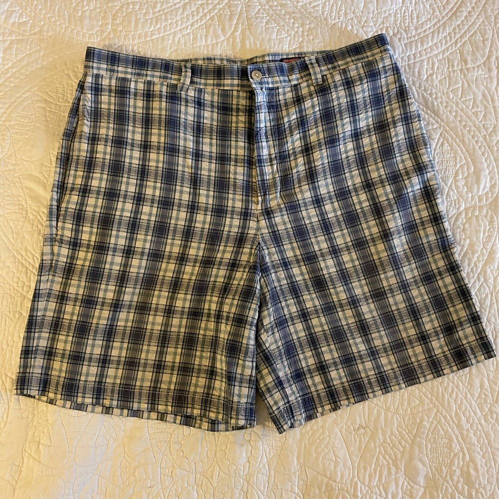Vineyard Vines Men’s Plaid Shorts